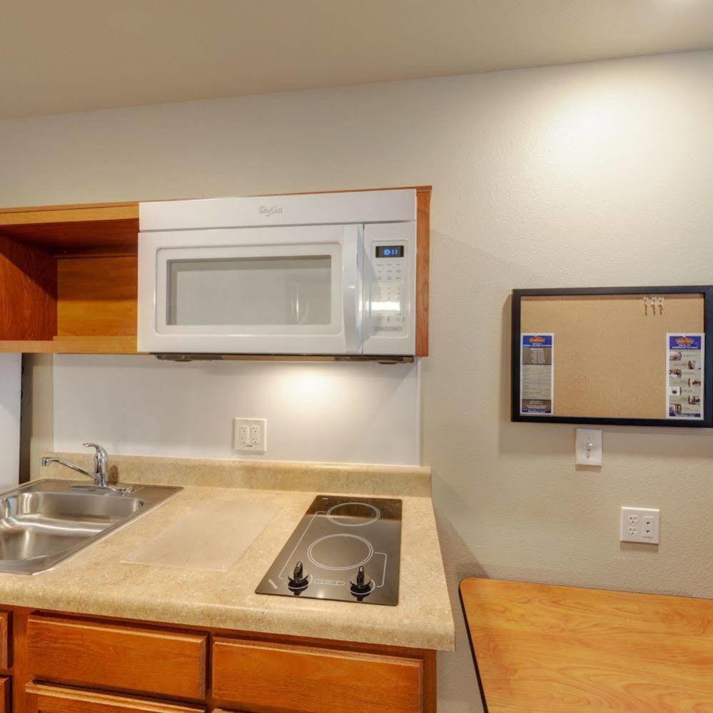 Extended Stay America Select Suites - Indianapolis - Lawrence Экстерьер фото
